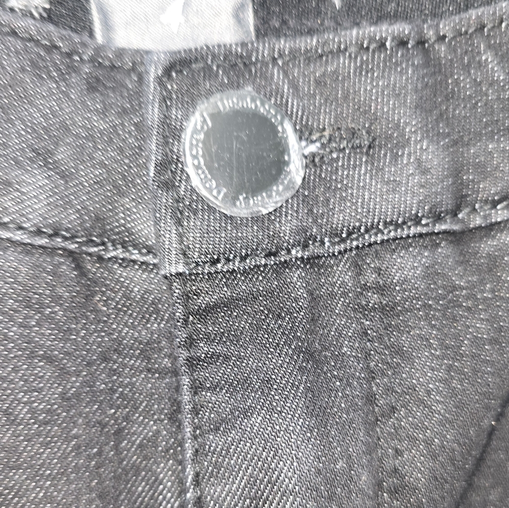 Democracy Ab Solution Black Cropped Jean Size 4 NWOT - Picture 4 of 10